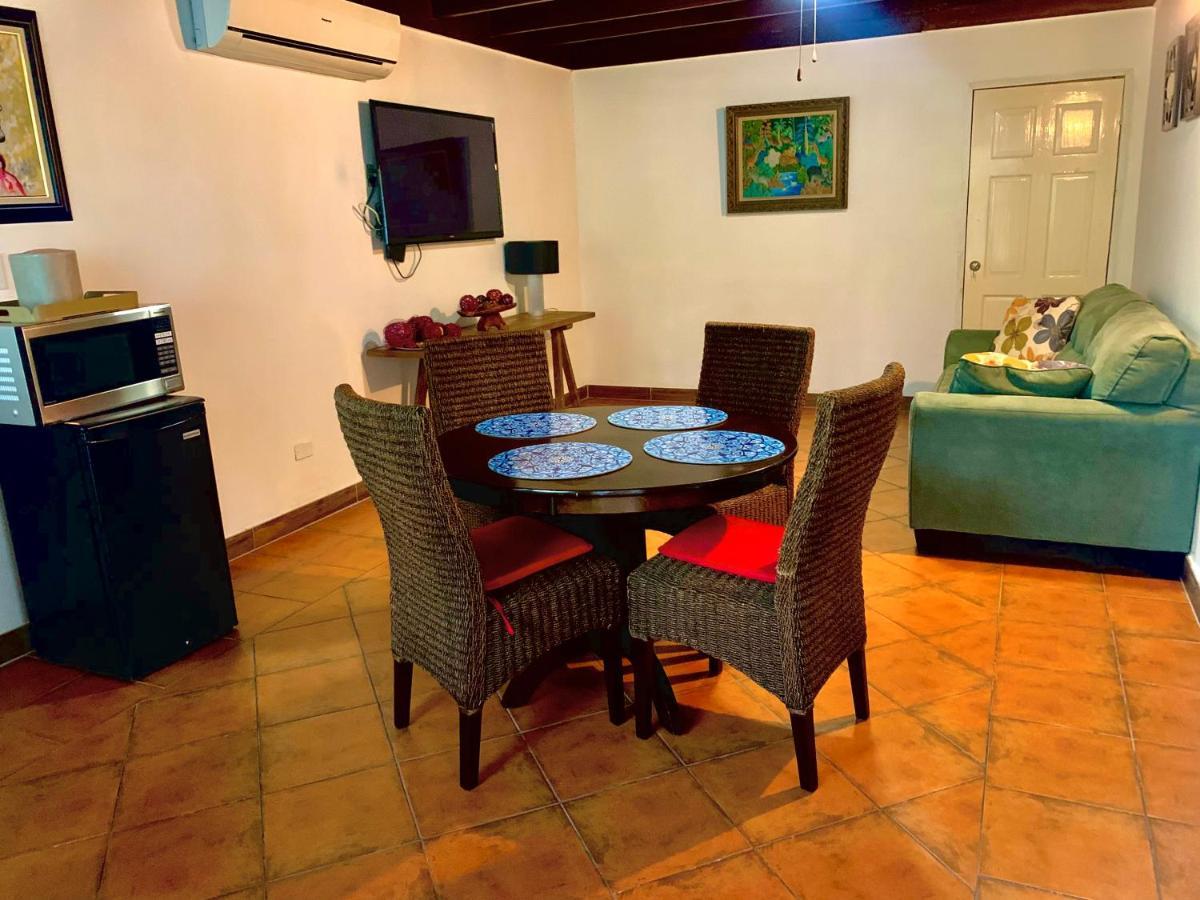 Altamont West Hotel Бухта Монтего Экстерьер фото