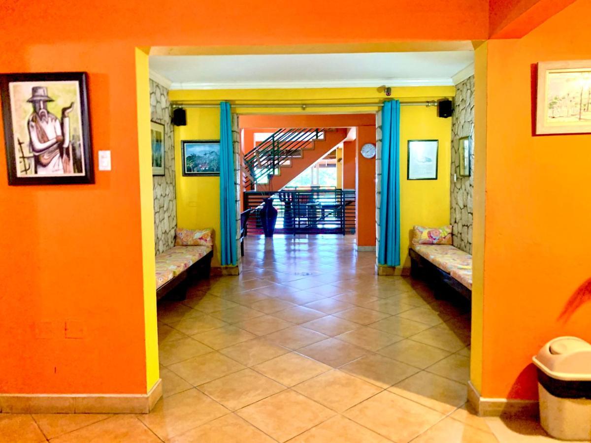 Altamont West Hotel Бухта Монтего Экстерьер фото