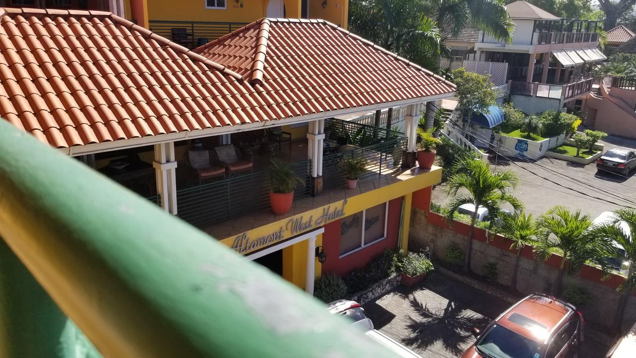 Altamont West Hotel Бухта Монтего Экстерьер фото